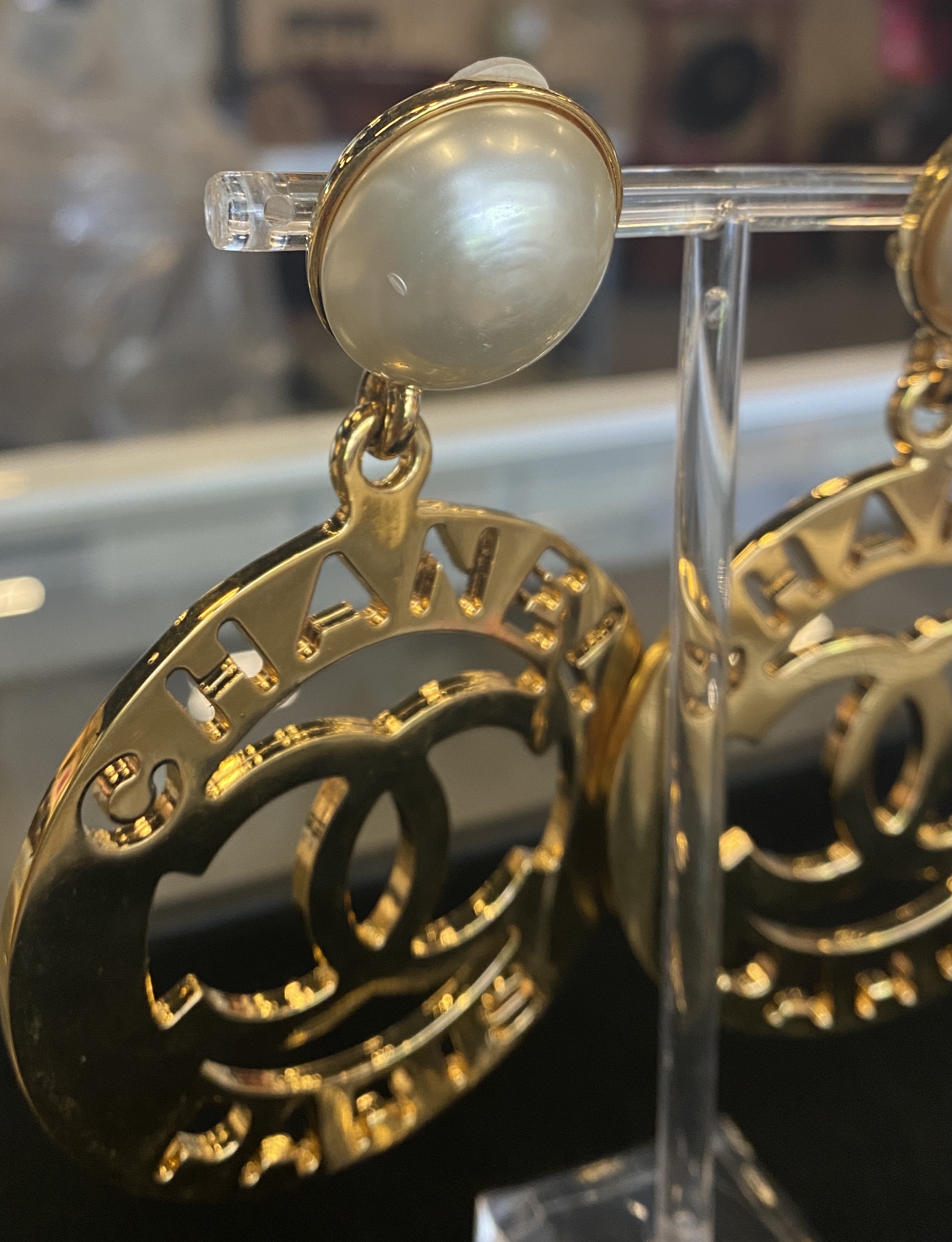 A PAIR OF CHANEL XL GILT METAL AND FAUX PEARL EARRINGS - Image 3 of 3