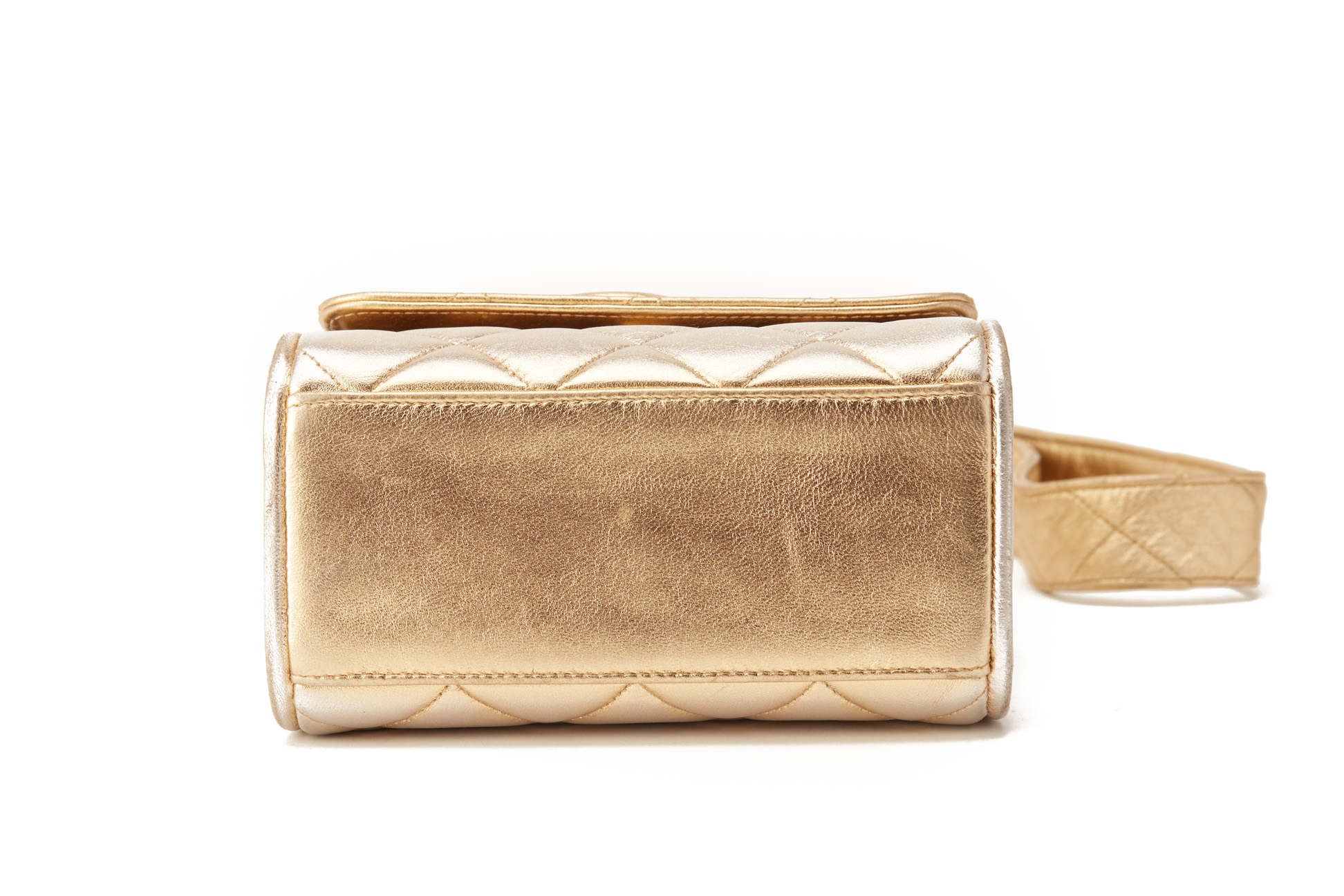 A CHANEL SMALL GOLD QUILTED FLAP CROSS-BODY BAG - Image 4 of 4