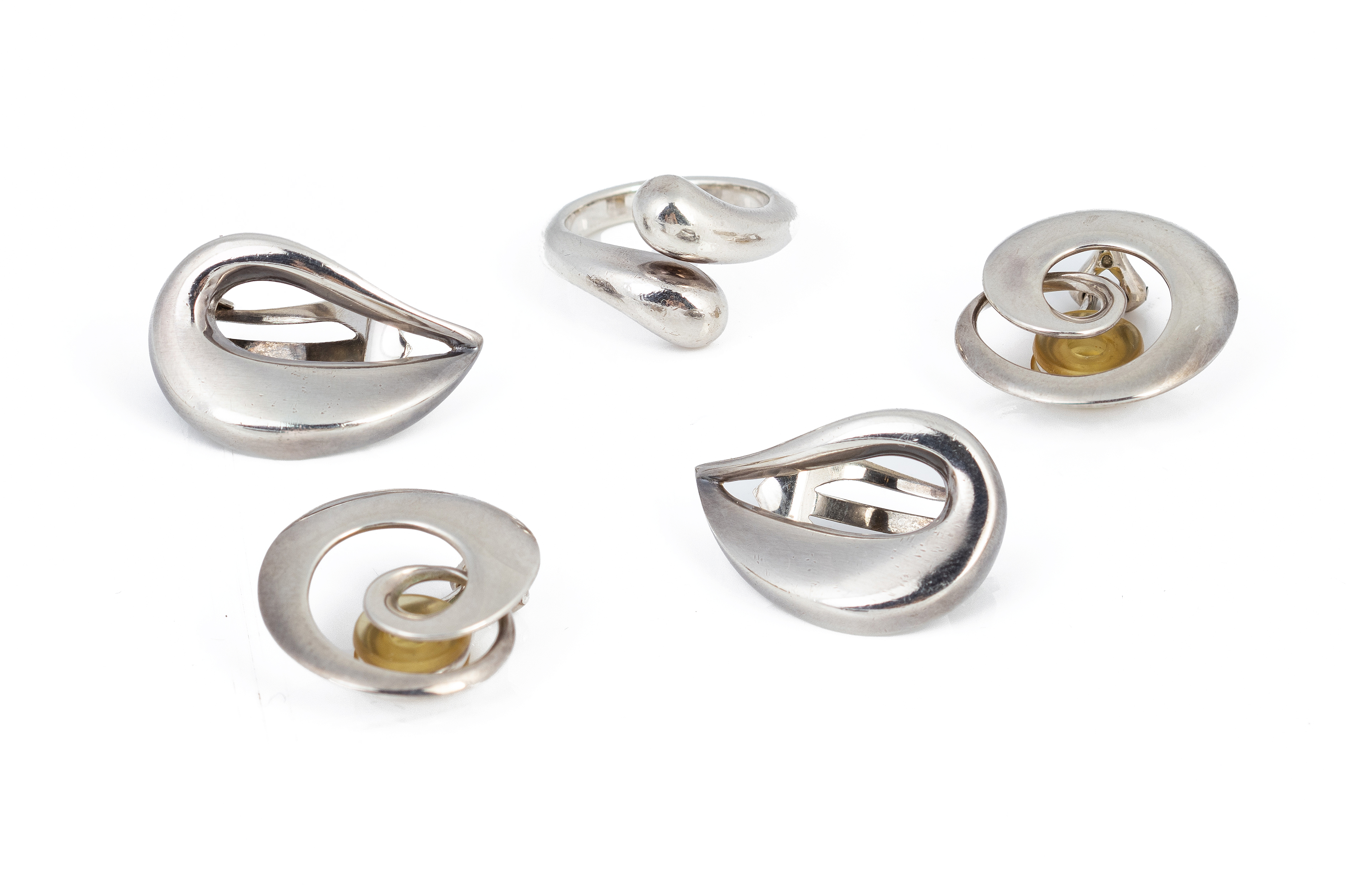 A GROUP OF GEORG JENSEN SILVER JEWELLERY