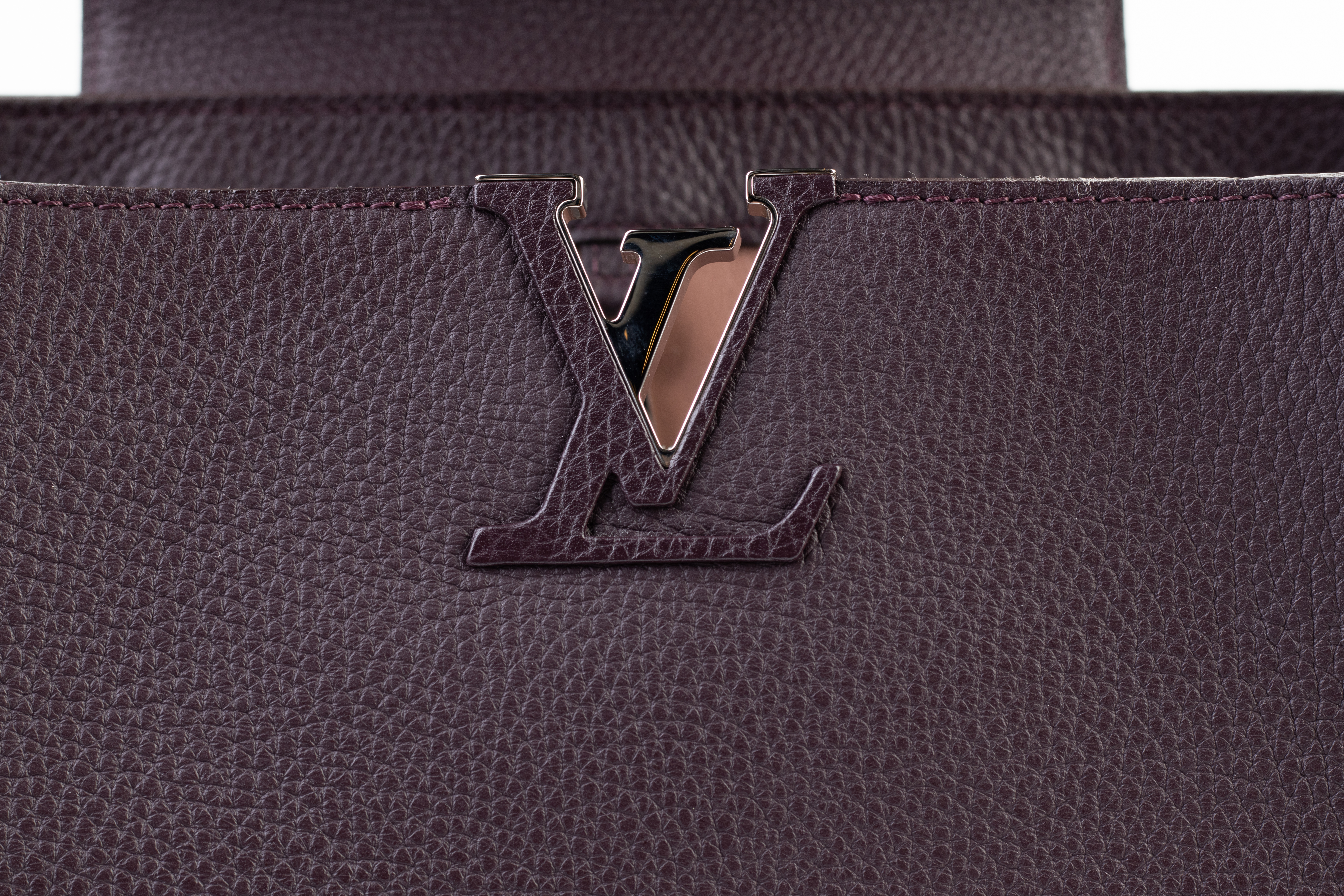 A LOUIS VUITTON CAPUCINES MM HANDBAG - Image 5 of 6