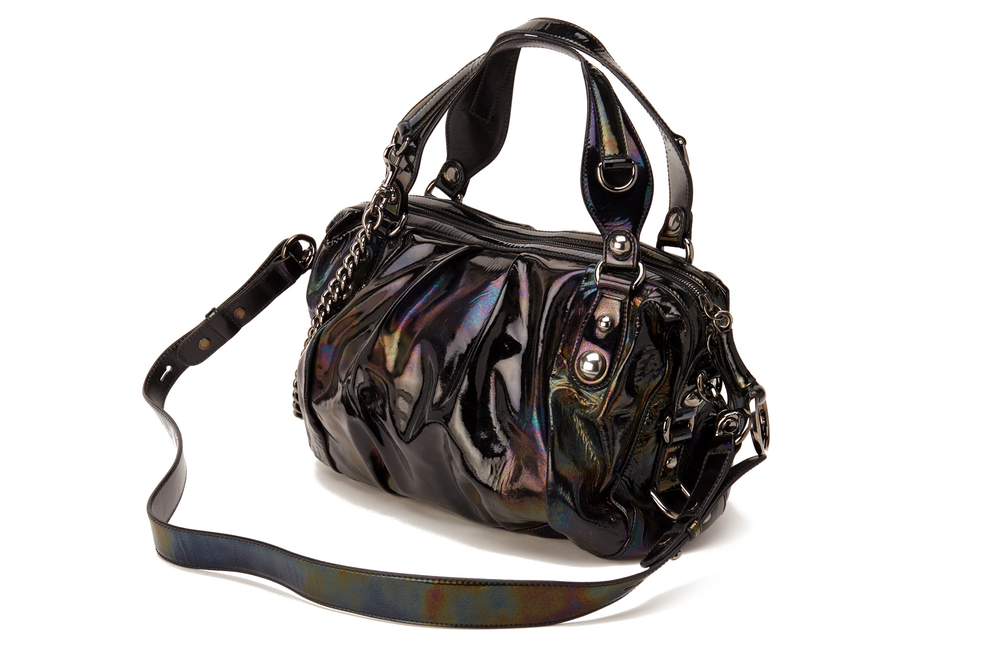 A GUCCI BLACK IRIDESCENT PATENT HANDBAG - Image 3 of 4