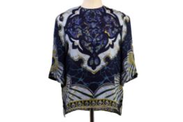 AN EMILIO PUCCI MID SLEEVE BLOUSE