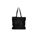 A BOTTEGA VENETA WOVEN BLACK LEATHER TOTE BAG