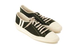 A PAIR OF EMMA HOPE VELVET SNEAKERS EU 41.5