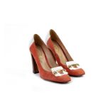 A PAIR OF TOD'S CORAL TWO-TONED LOAFER PUMPS EU36