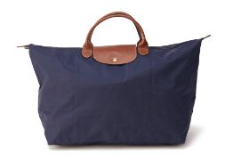 A LONGCHAMP NAVY LE PLIAGE BAG