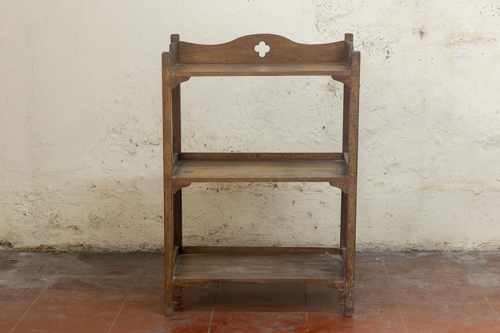 A THREE TIER ETAGERE - Image 5 of 6