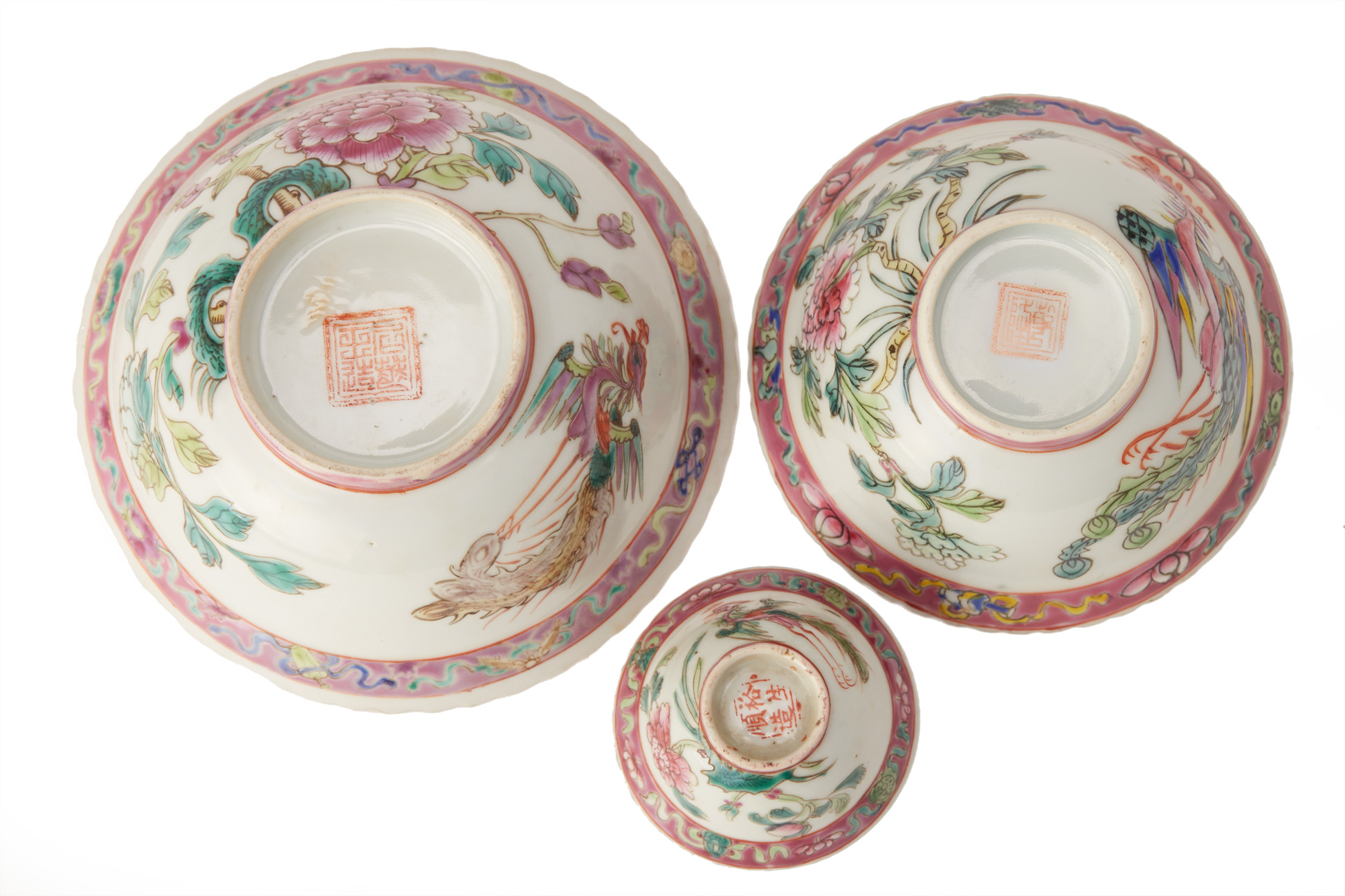 A GROUP OF ASSORTED PERANAKAN PORCELAIN BOWLS - Image 3 of 3