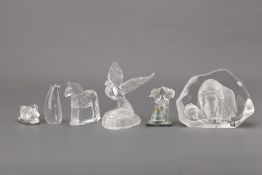 A GROUP OF SIX DECORATIVE GLASS ITEMS