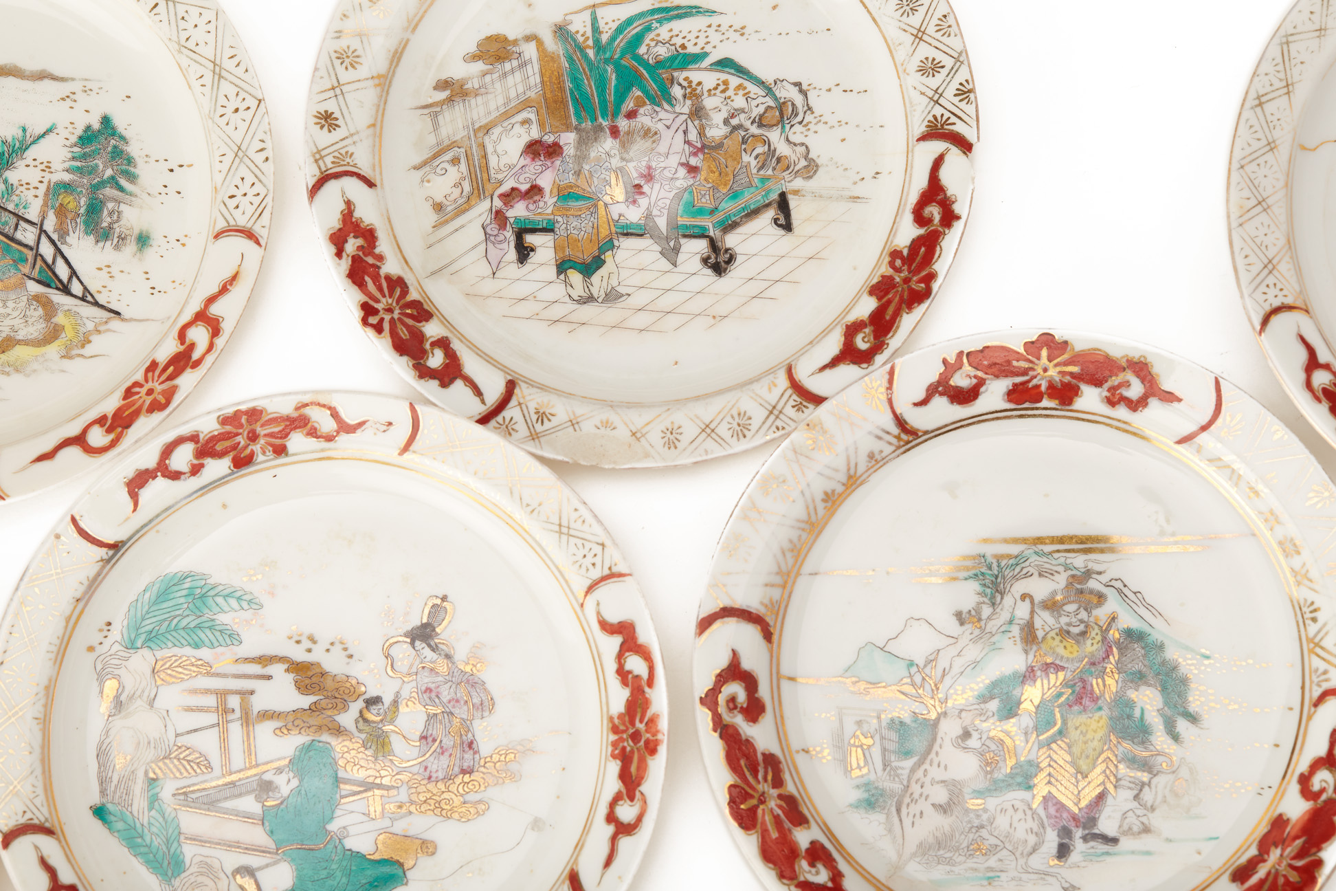 A GROUP OF PORCELAIN PLATES AND SPOONS - Image 6 of 10