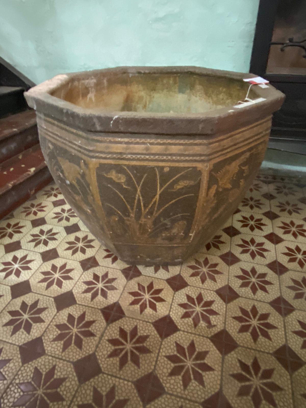 A LARGE HEXAGONAL BROWN GLAZED JARDINIERE - Image 12 of 12