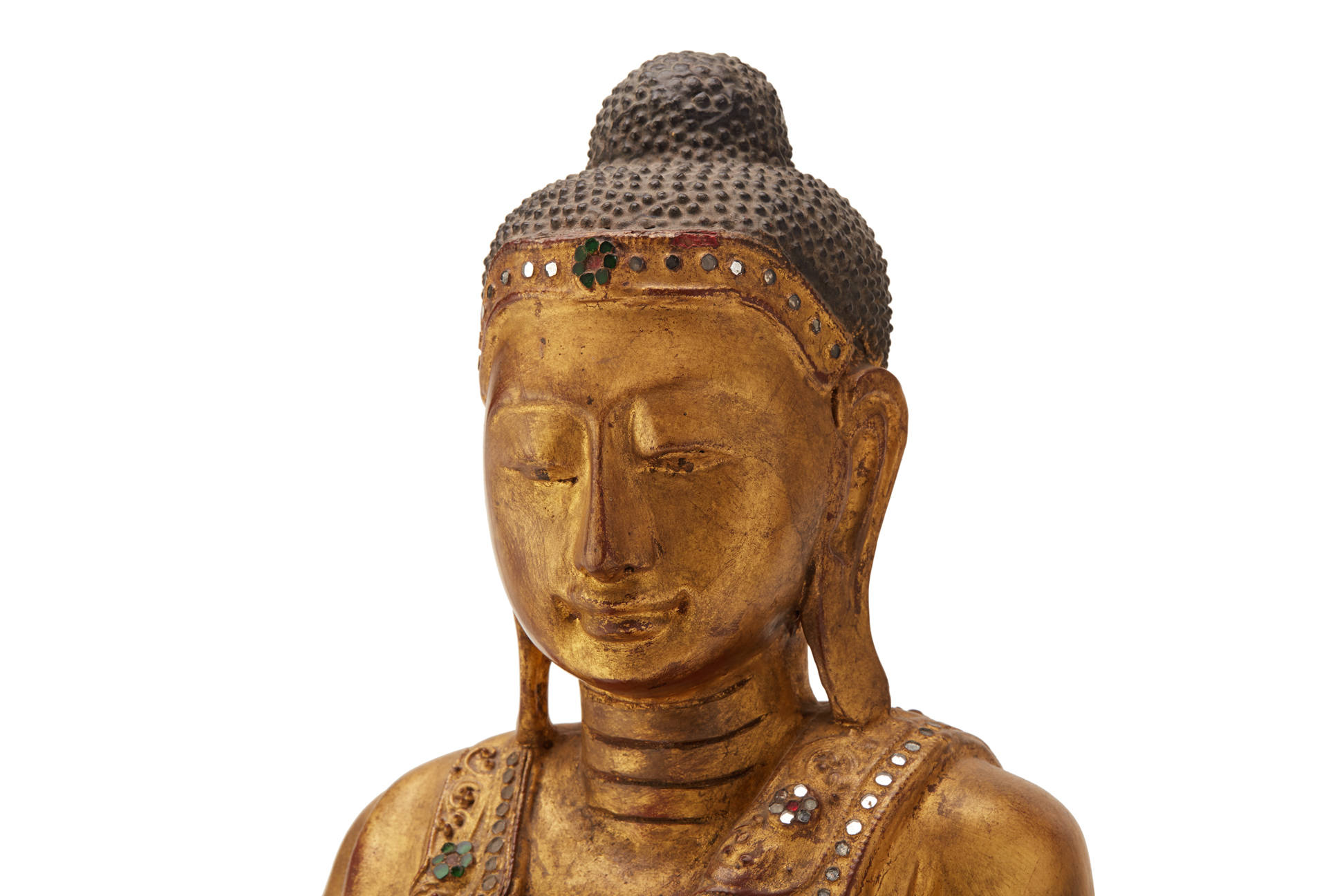 A BURMESE CARVED GILTWOOD BUDDHA - Image 2 of 5