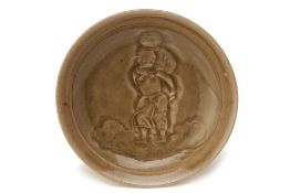 AN INCISED YAOZHOU CELADON DISH