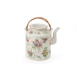 A CYLINDRICAL FAMILLE ROSE PORCELAIN TEAPOT