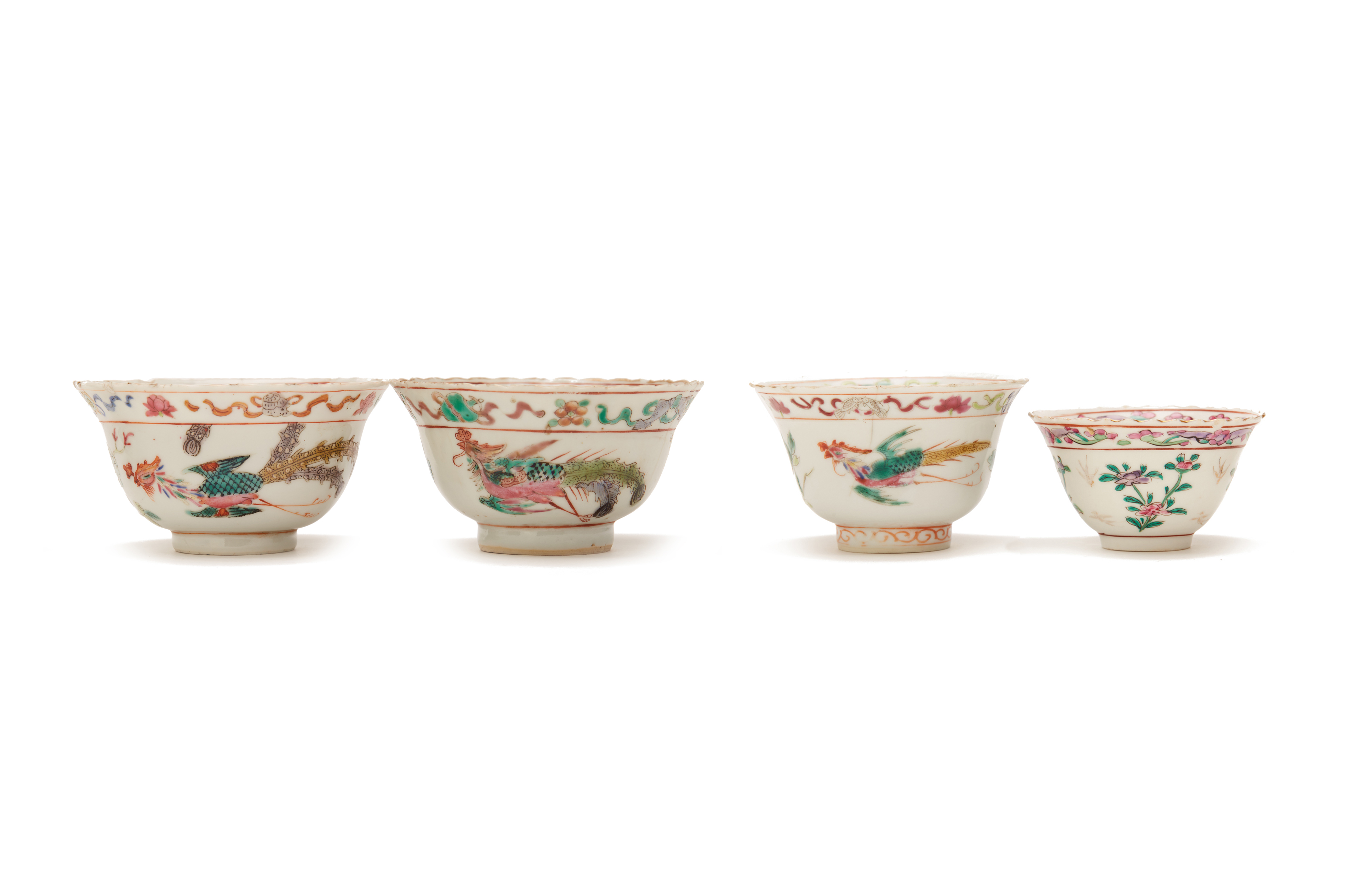 A GROUP OF FOUR PERANAKAN PORCELAIN TEA BOWLS