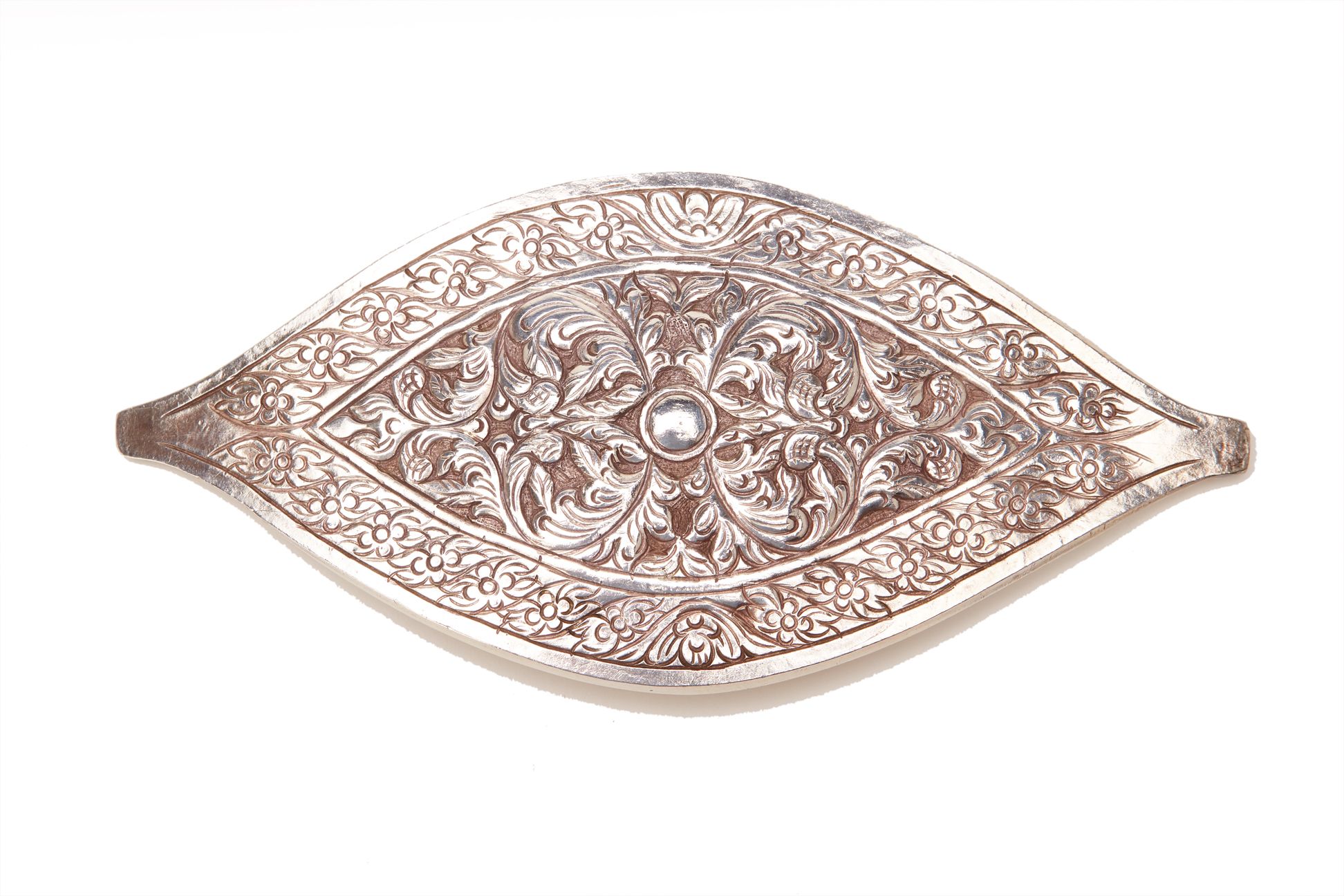 A WHITE METAL STRAITS CHINESE BELT AND BUCKLE - Image 3 of 4