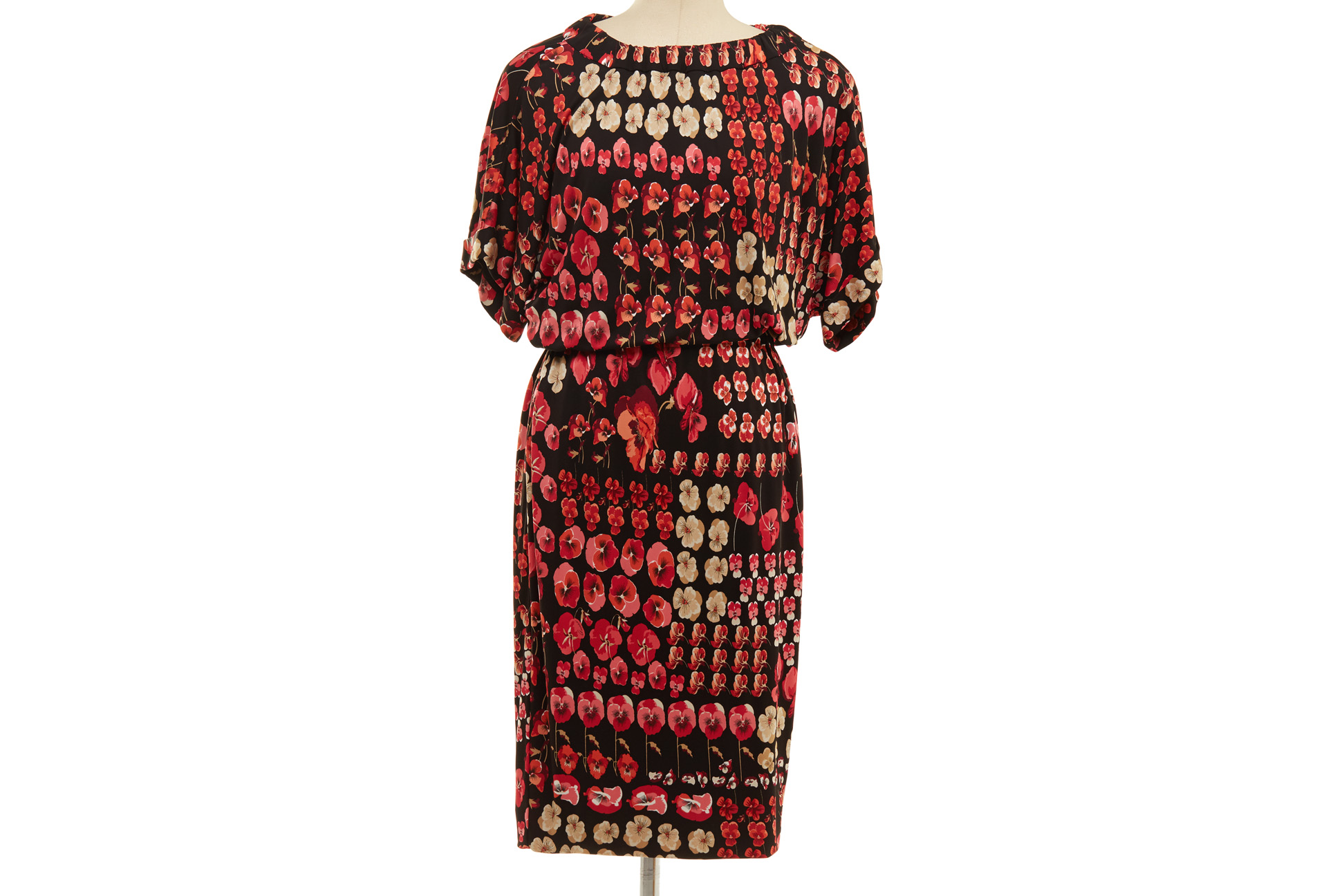 A GUCCI RED AND BLACK FLORAL PRINTED DRESS