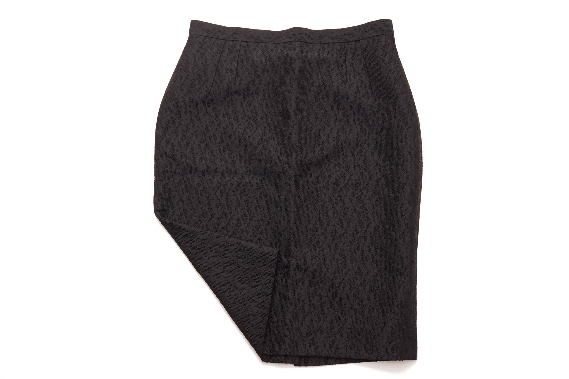 A DOLCE & GABBANA BLACK PENCIL SKIRT