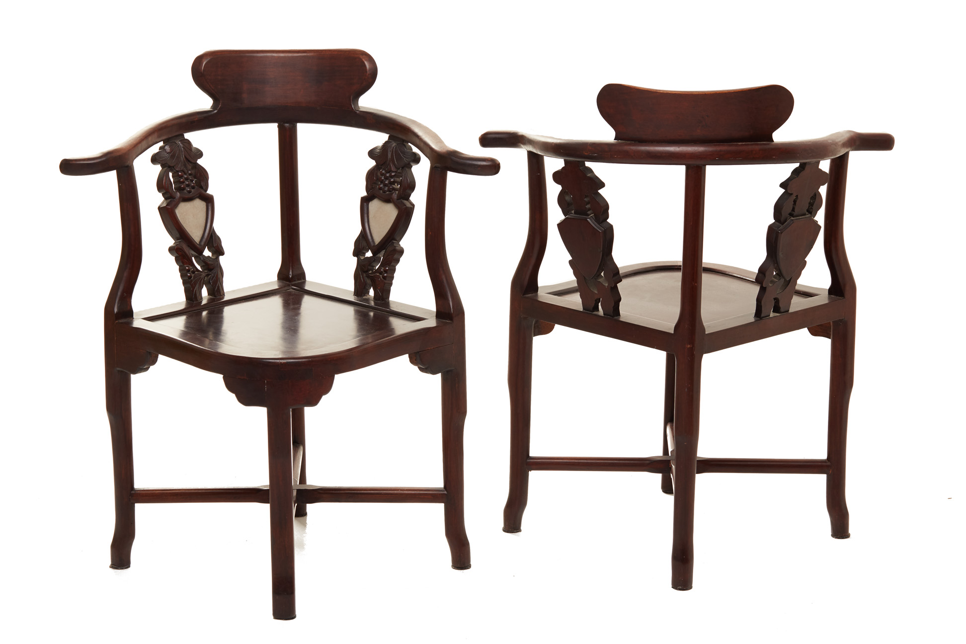 A PAIR OF CHINESE ROSEWOOD CORNER CHAIRS - Image 2 of 3