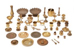 A LARGE GROUP OF ASSORTED BRASS ITEMS