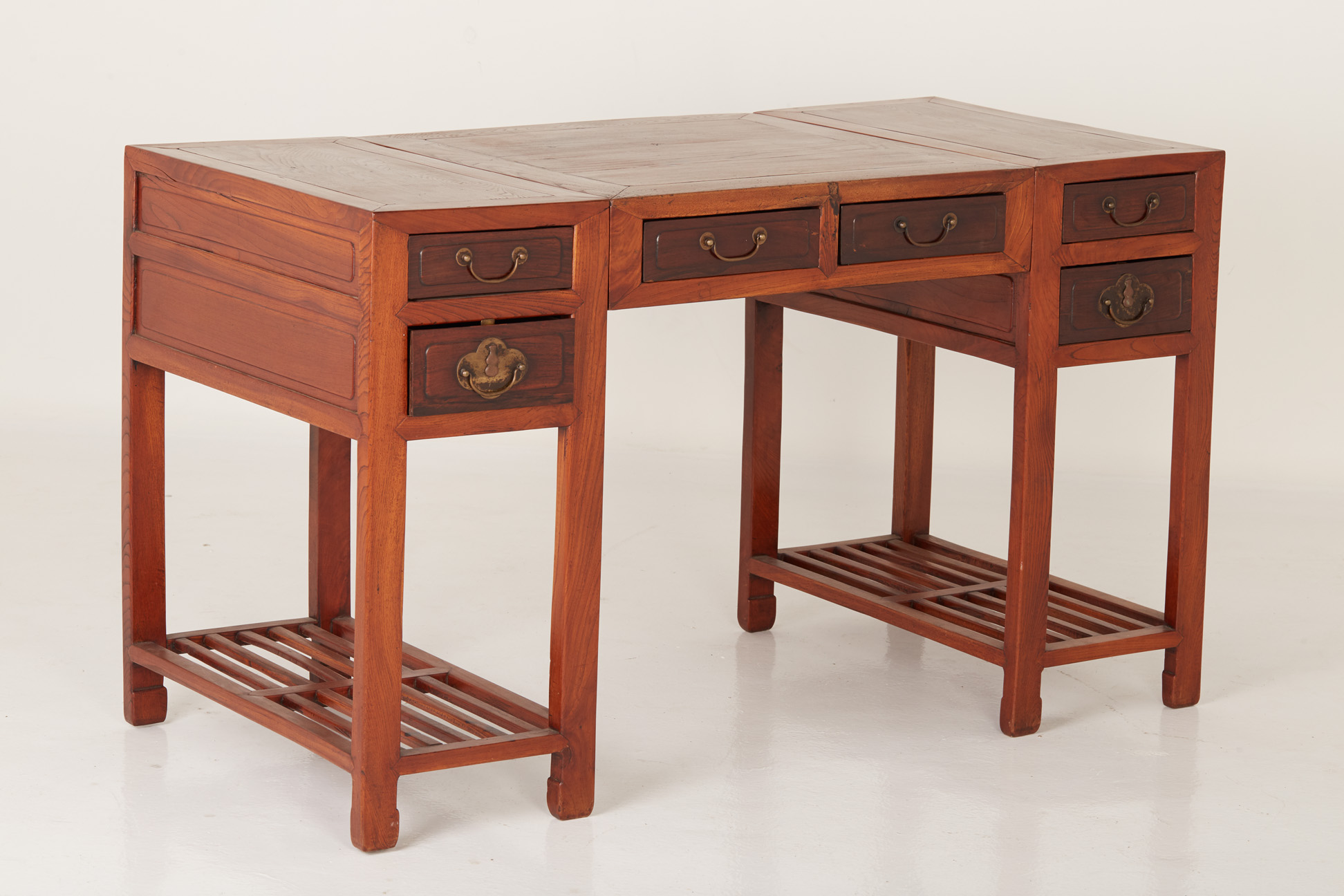 AN ANTIQUE CHINESE ELM AND BLACKWOOD TWIN PEDESTAL DESK - Image 3 of 4