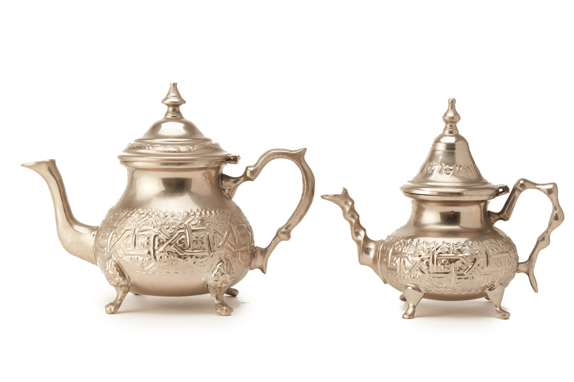 AN ITALIAN GLASS TEA SERVICE AND TWO MOROCCAN TEAPOTS - Image 5 of 5