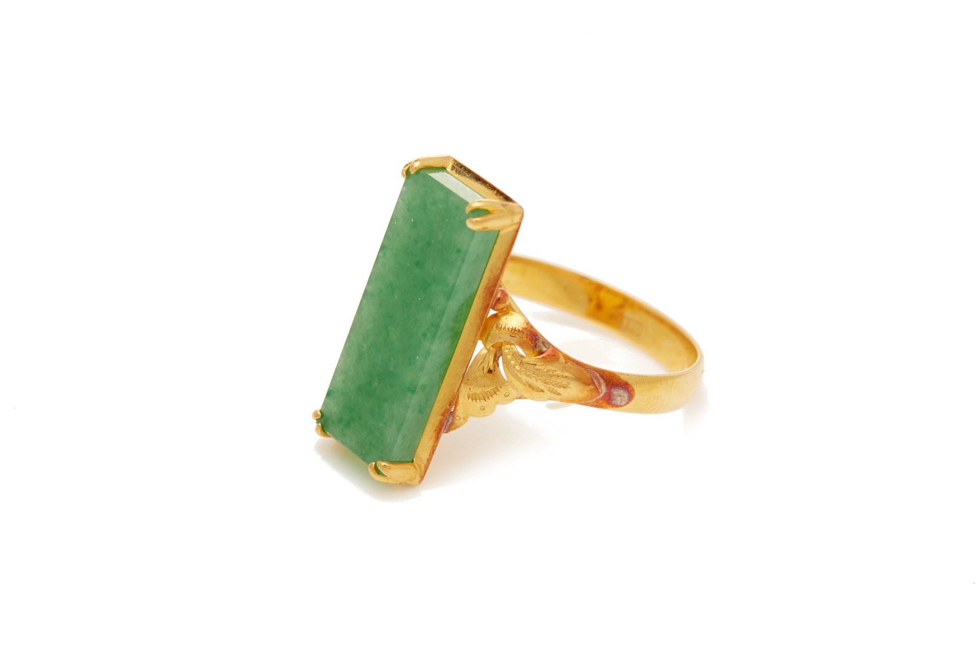 A JADE PANEL RING AND AN UNMOUNTED RING SETTING - Image 4 of 8