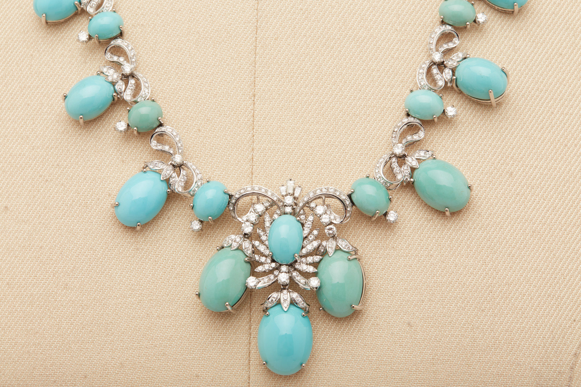 A TURQUOISE AND DIAMOND NECKLACE - Image 2 of 4