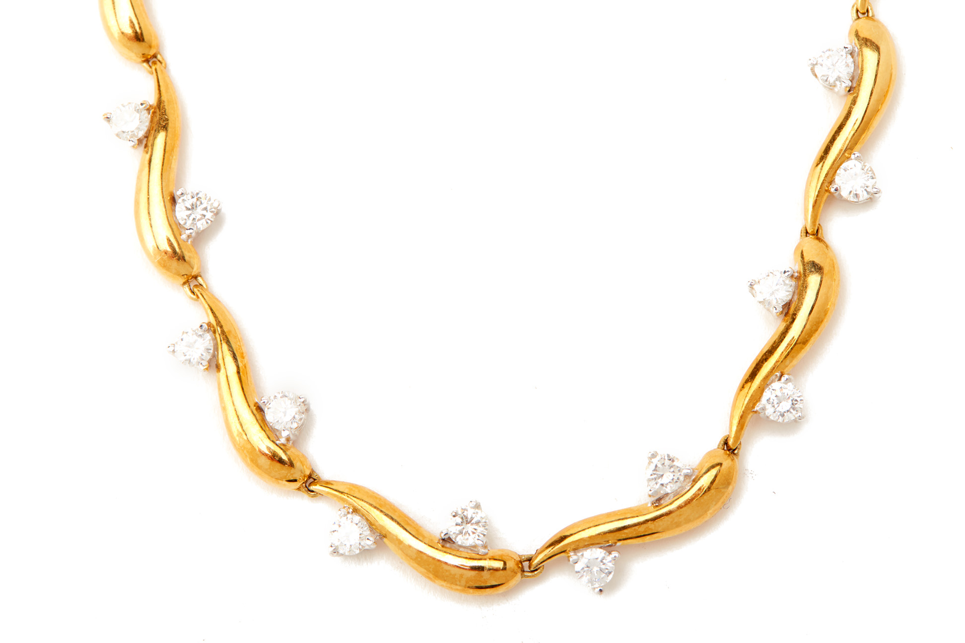 A GOLD AND DIAMOND NECKLACE AND BRACELET - Image 2 of 3