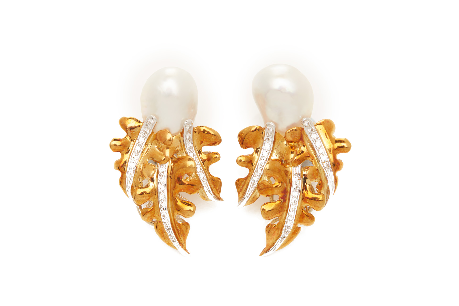A PAIR OF BAROQUE CULTURED PEARL AND DIAMOND CLIP EARRINGS