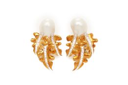 A PAIR OF BAROQUE CULTURED PEARL AND DIAMOND CLIP EARRINGS