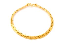 A 22K GOLD WHEAT CHAIN BRACELET