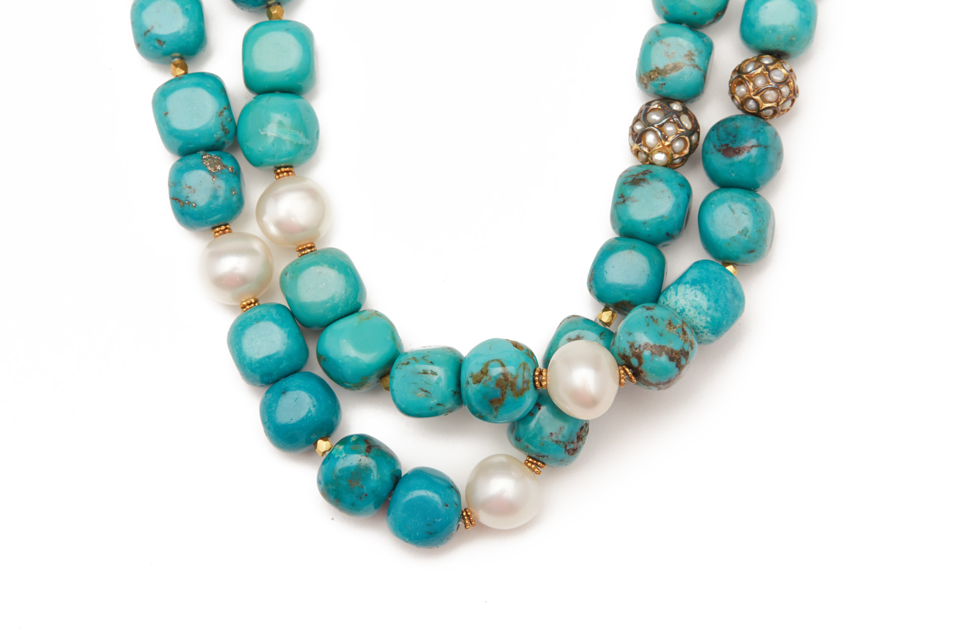 A TURQUOISE BEAD AND PEARL NECKLACE