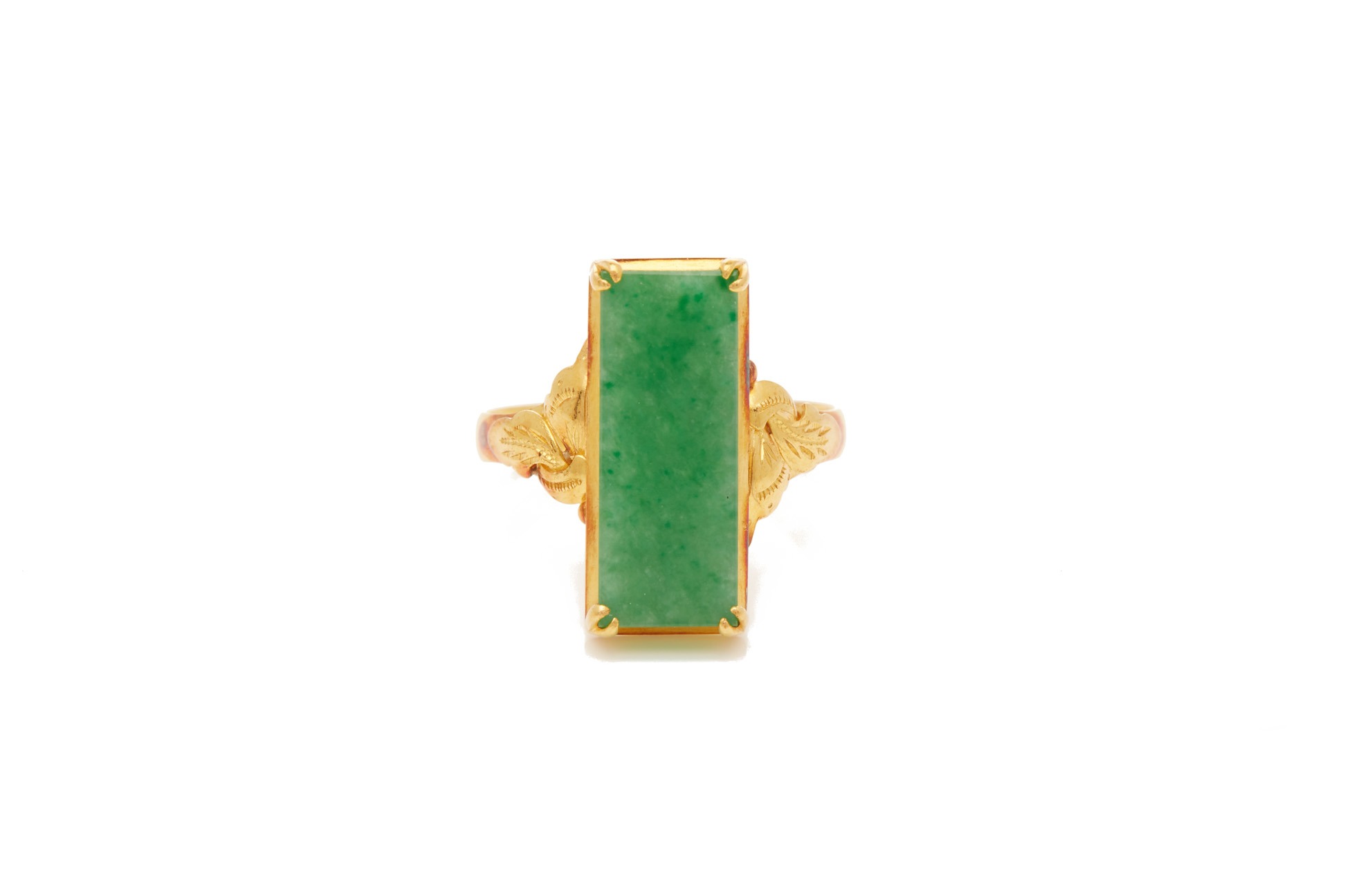 A JADE PANEL RING AND AN UNMOUNTED RING SETTING - Image 2 of 8