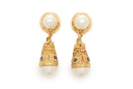 A PAIR OF LARGE CULTURED MABE PEARL PENDANT EARRINGS