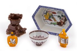 A GROUP OF ORIENTAL WARES