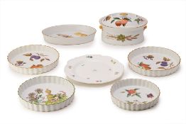 A GROUP OF ROYAL WORCESTER EVESHAM PATTERN DISHES