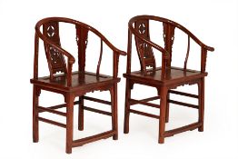 A PAIR OF CHINESE ELM HORSESHOE CHAIRS