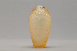 A LALIQUE FROSTED AMBER GLASS VASE