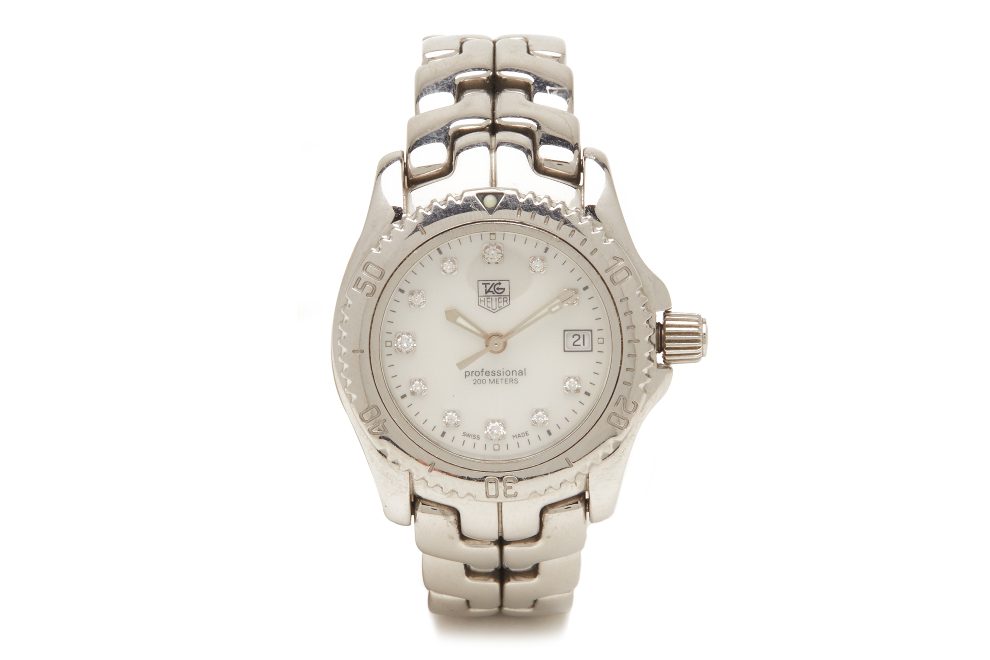 A TAG HEUER PROFESSIONAL LADIES STAINLESS STEEL BRACELET WATCH