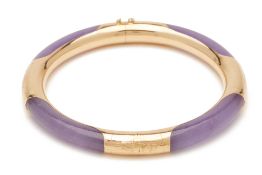 A LAVENDER STONE BANGLE