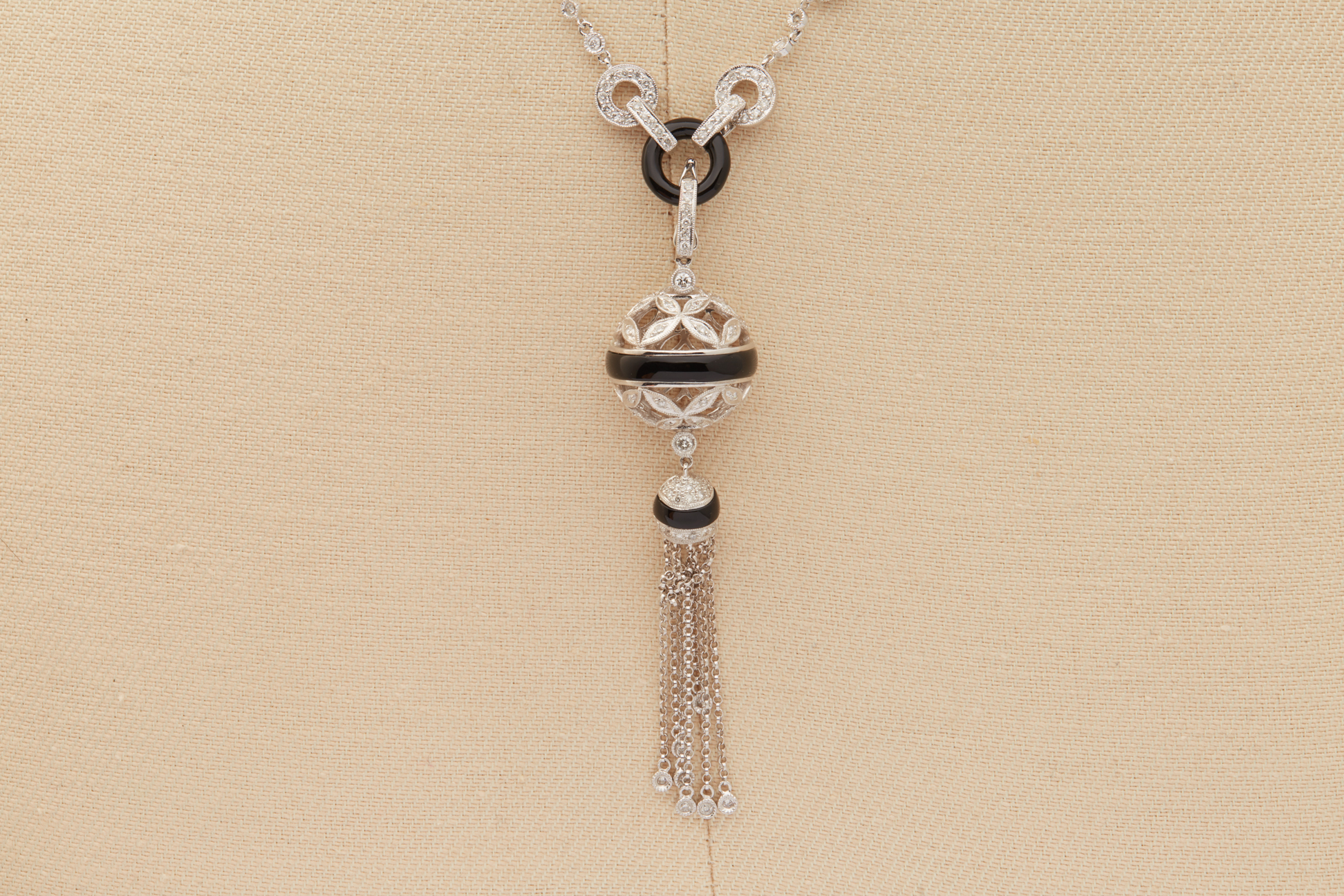 AN ONYX AND DIAMOND NECKLACE - Image 2 of 2