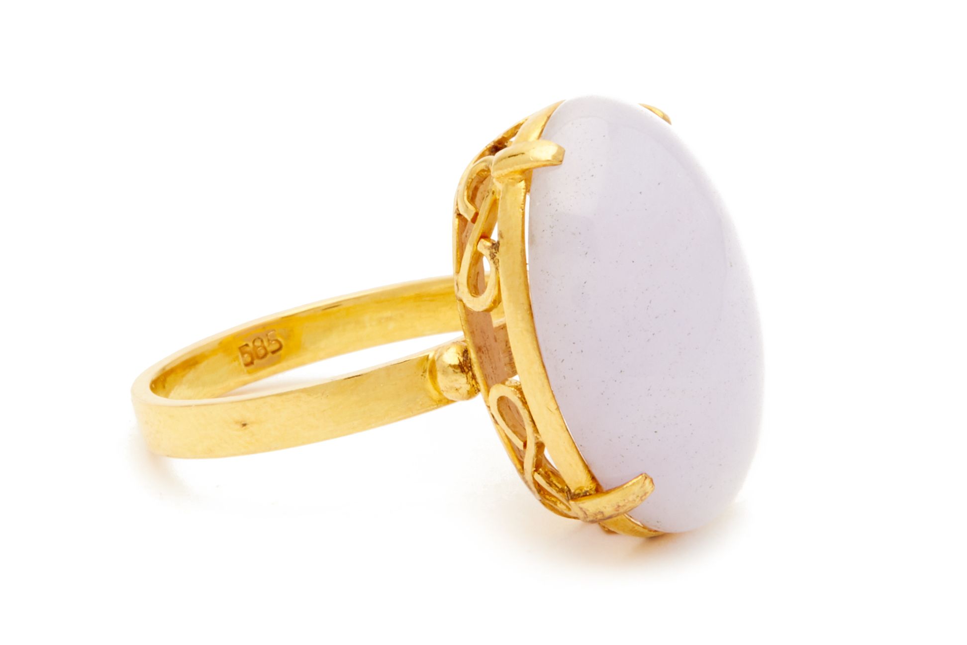 A LAVENDER JADE RING - Image 2 of 4