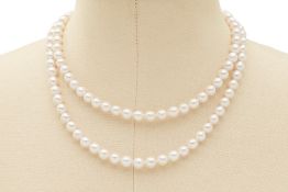 AN AKOYA SINGLE STRAND PEARL NECKLACE (APPROX. 111 PEARLS)