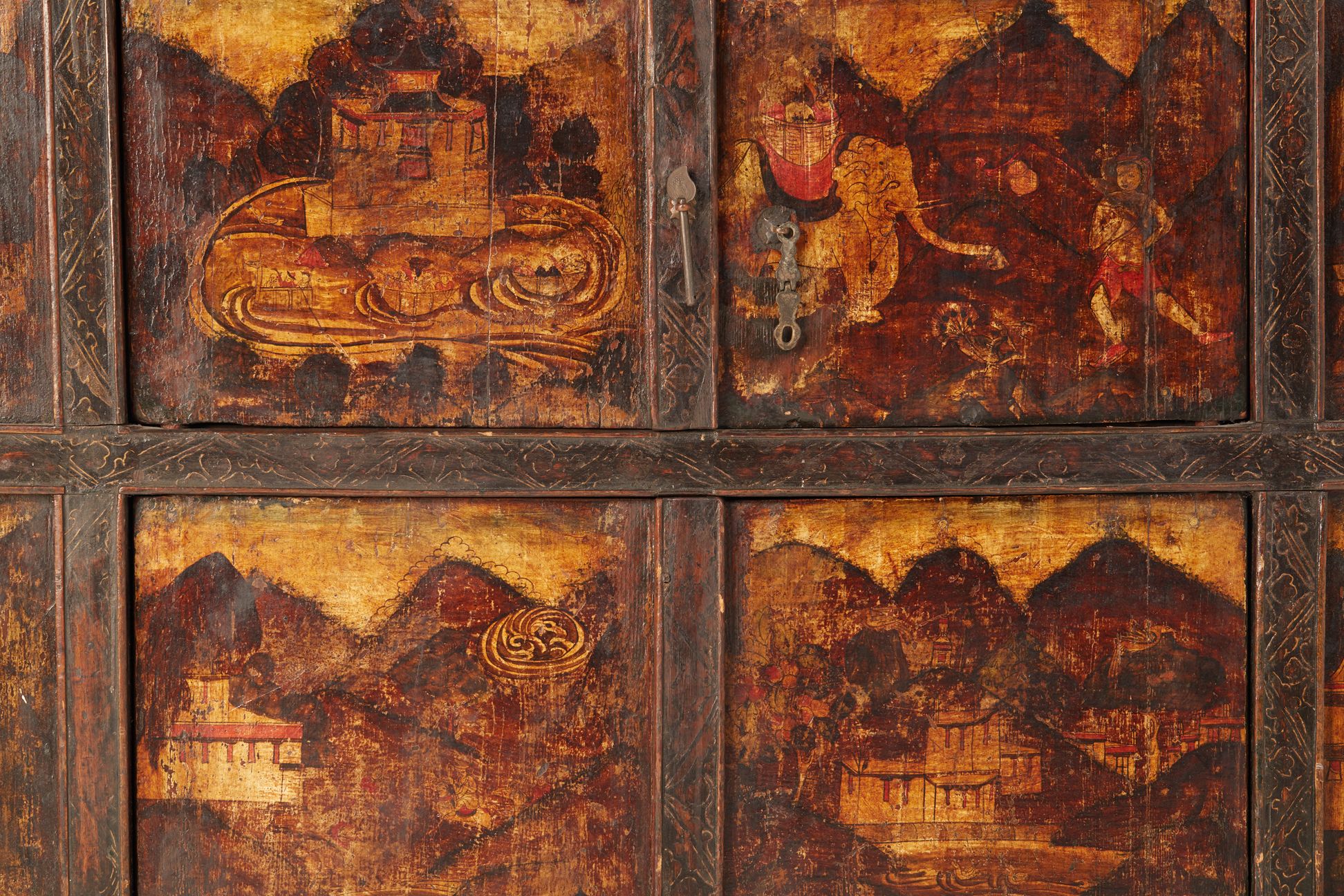 A NEPALESE PAINTED CABINET - Image 3 of 4