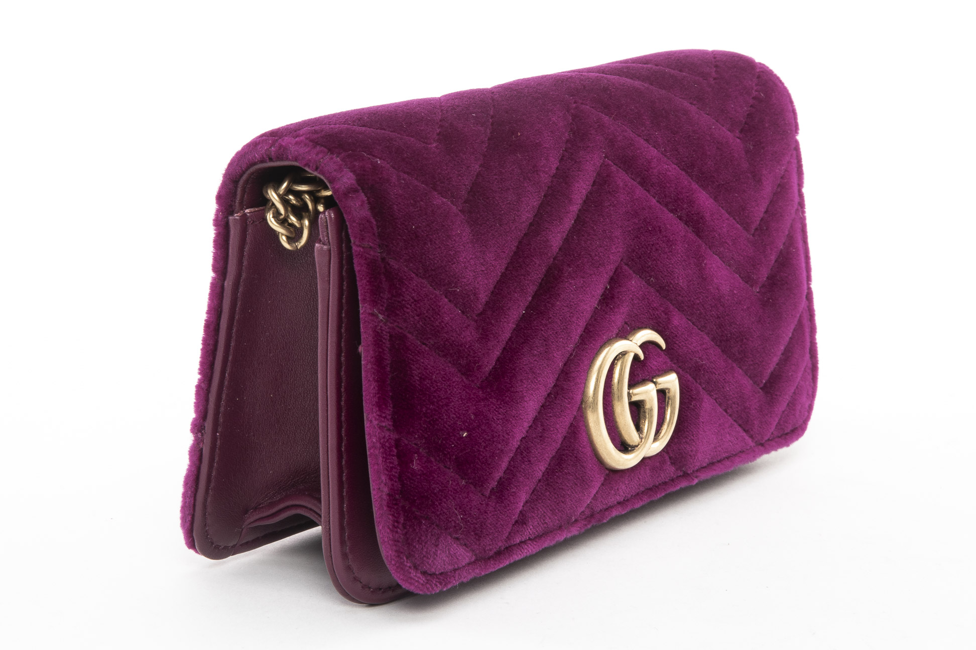 A GUCCI 'MARMONT' MAGENTA VELVET FLAP - Image 2 of 6