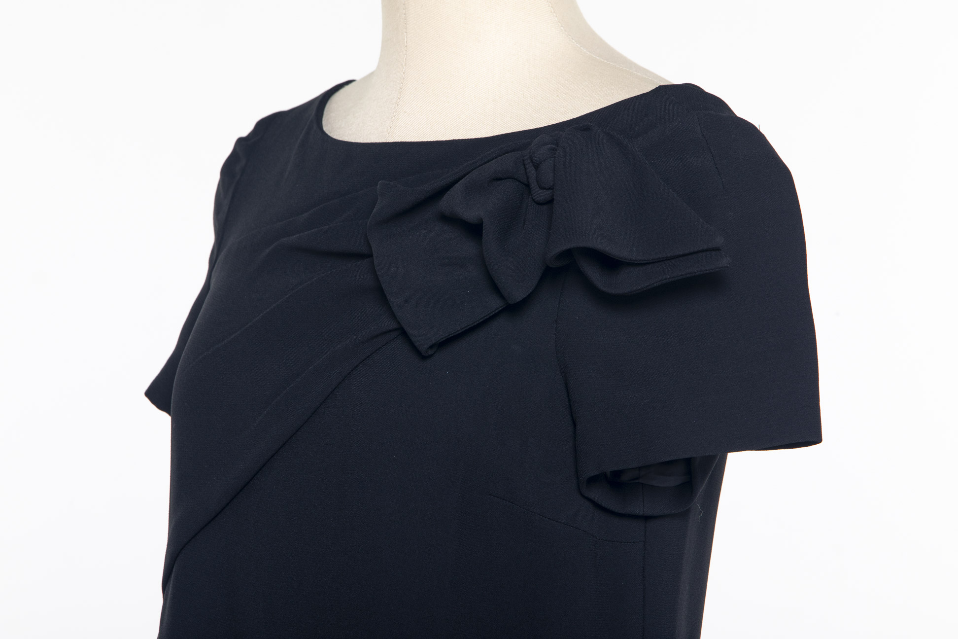 A PRADA BLACK SHIFT DRESS - Image 2 of 3