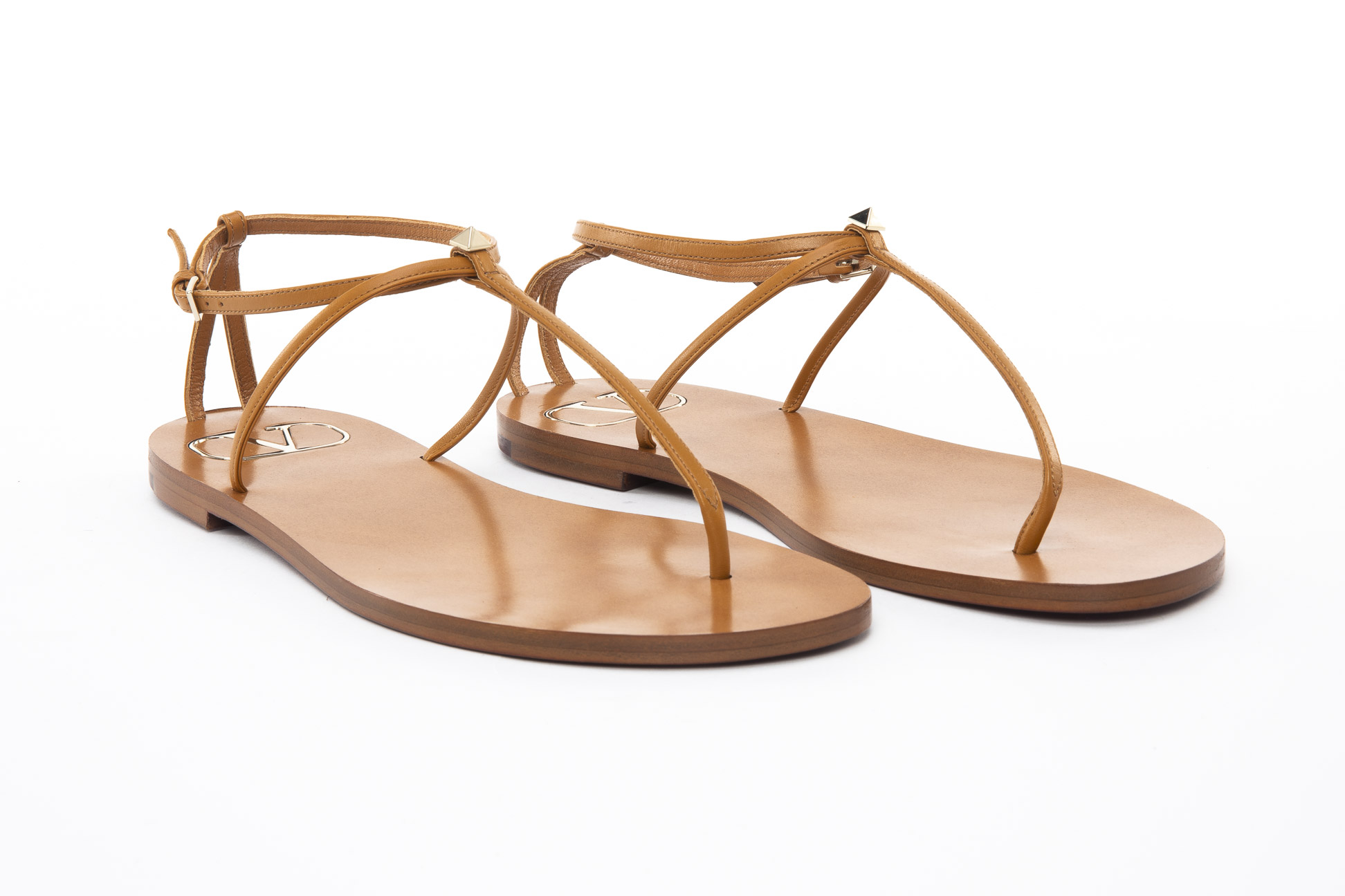 A PAIR OF VALENTINO TAN LEATHER SANDALS EU 38