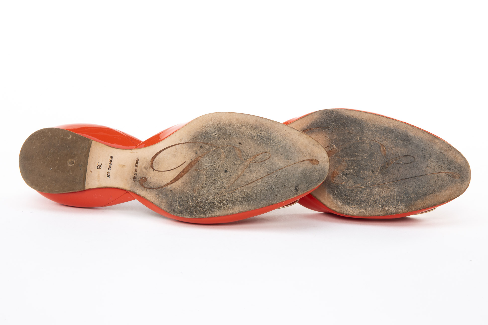 A PAIR OF ROGER VIVIER 'D'ORSAY' CORAL PATENT FLATS EU 38 - Image 4 of 4