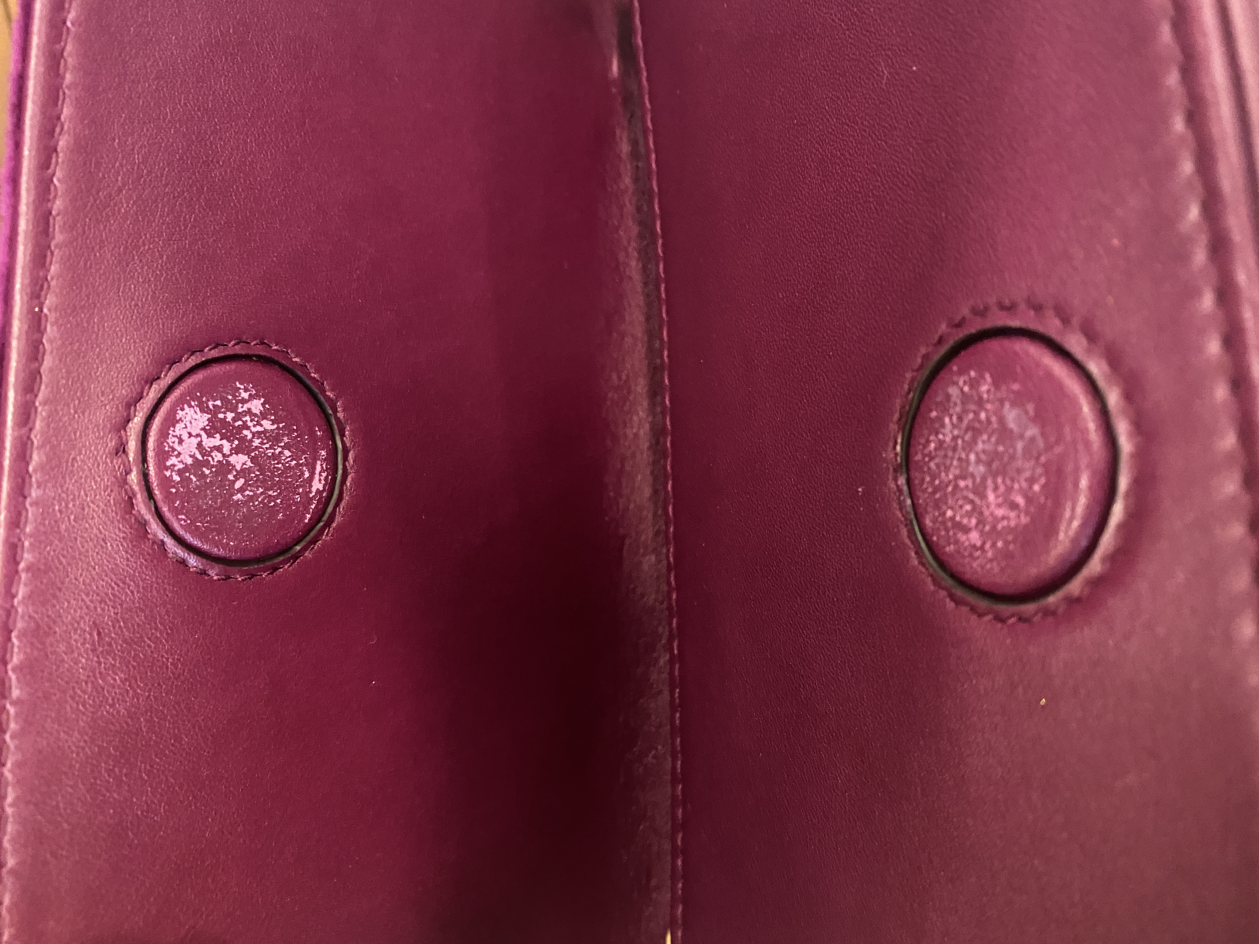 A GUCCI 'MARMONT' MAGENTA VELVET FLAP - Image 6 of 6